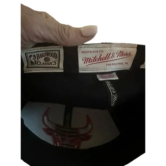 Mitchell & Ness Men's Chicago Bulls One Size - Picture 4 of 6